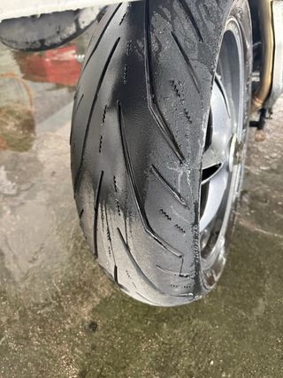 Triumph Sprint 1050 ST Plata