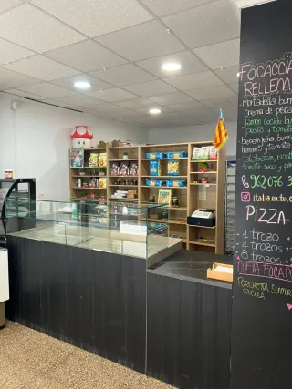 TRASPASO PIZZERÍA EN BENIMACLET (VALENCIA)