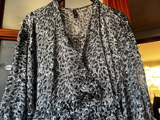 Vestido mini estampado animal print