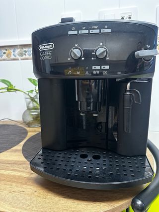 Cafetera DeLonghi Caffè Corso Negra