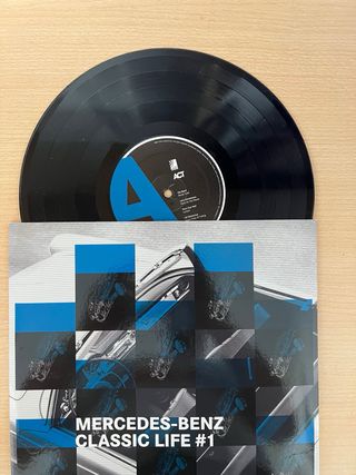 LIBRO MERCEDES BENZ CON VINILO