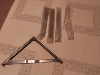 Escuadras abatibles metálicas