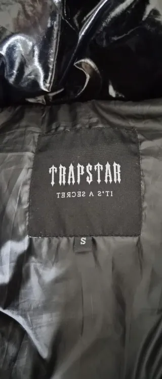 Abrigo Trapstar Negro Brillante
