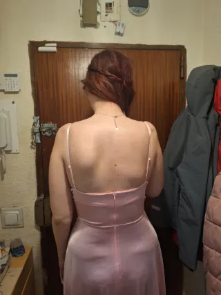 Vestido de fiesta rosa satinado