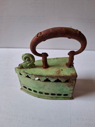 Juguetes metálicos infantiles antiguos