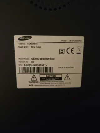 Televisor Samsung 40 Negro y Plata. No Smart TV