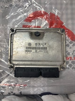Centralita Motor VW 038 906 012 HP
