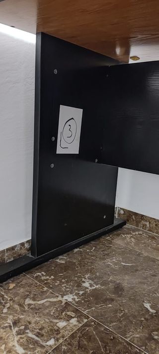 Escritorio en L con cajonera