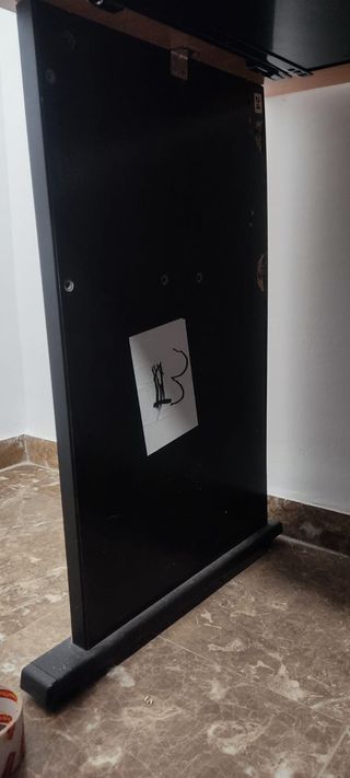Escritorio en L con cajonera