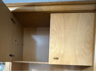Mueble madera con vitrina, bar, puertas y gavetas