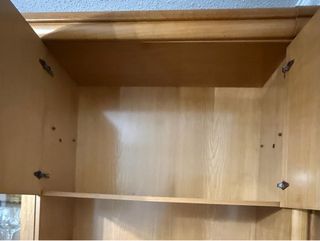 Mueble madera con vitrina, bar, puertas y gavetas