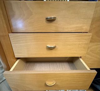 Mueble madera con vitrina, bar, puertas y gavetas
