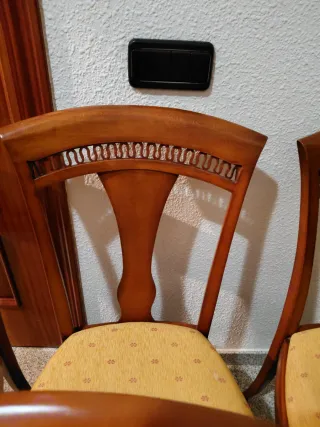 Juego de 6 Sillas de Comedor de Madera