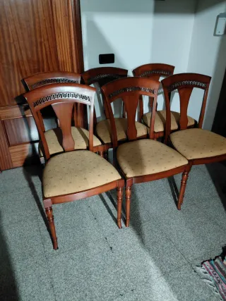 Juego de 6 Sillas de Comedor de Madera