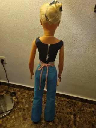 Muñeca FALCA Grande 105cm Vestida