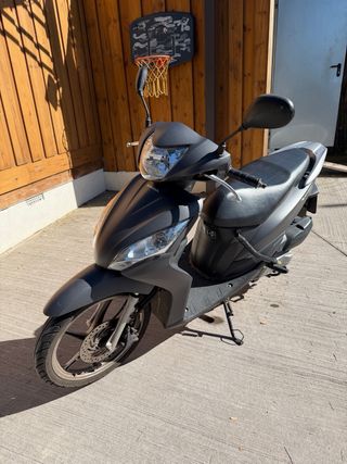 Honda Vision 125cc Scooter Negra