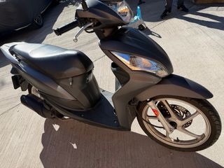 Honda Vision 125cc Scooter Negra