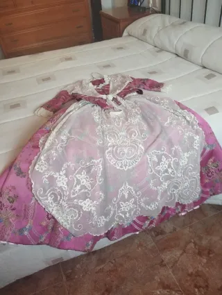 Traje de Fallera Niña Rosa y Blanco