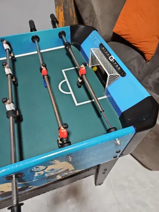 Futbolín de mesa para jóvenes y adultos