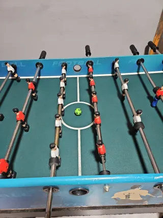 Futbolín de mesa para jóvenes y adultos