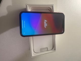 iPhone 11 Rojo 64GB
