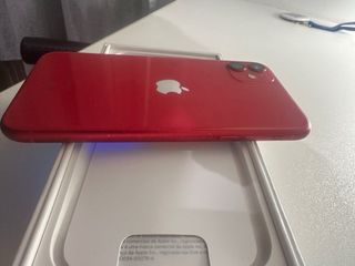 iPhone 11 Rojo 64GB