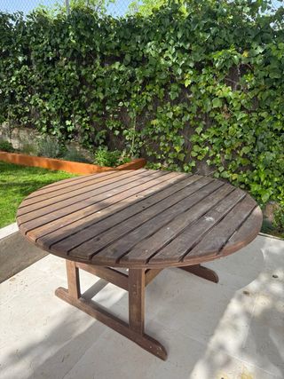 Tavolo da giardino + sedie in regalo