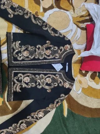 Conjunto Zara lentejuelas negro y dorado nuevo