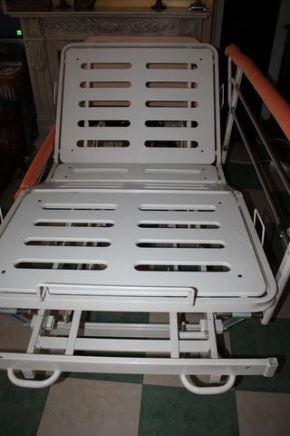 Cama Hospitalaria articulada marca Pardo Profesion