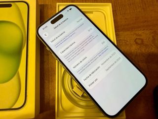 iPhone 15 128GB Verde + Accesorios