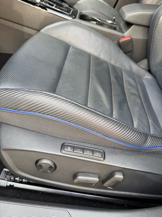 Volkswagen Golf R320 08/2023