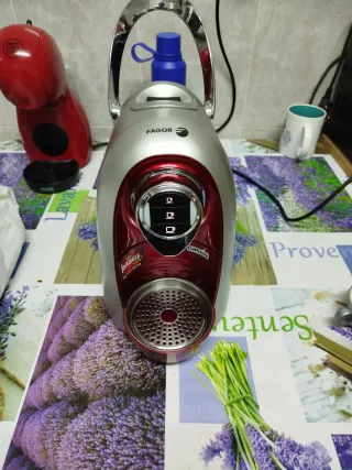 Cafetera Fagor Plata y Roja