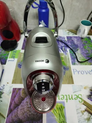 Cafetera Fagor Plata y Roja