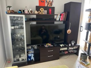 Mueble de comedor madera y cristal