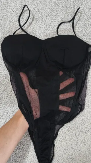 Bodysuit negro tirantes semitransparente