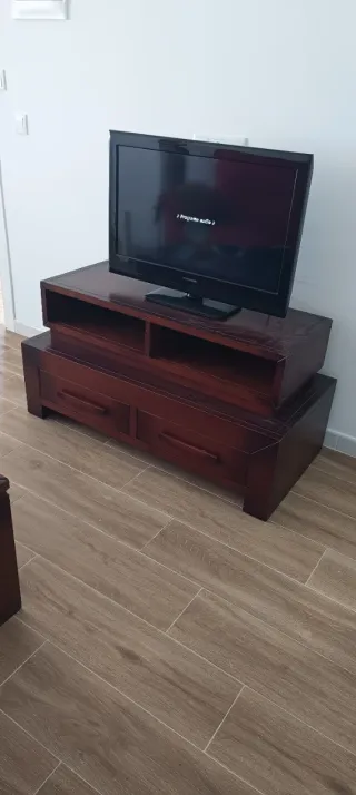 Mueble TV madera marrón