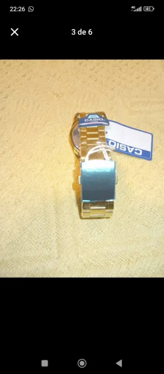 Reloj Casio Analógico Dorado y Negro