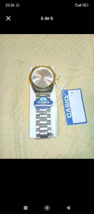 Reloj Casio Analógico Dorado y Negro
