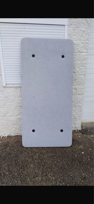 Base tapizada 90x1,90 con patas