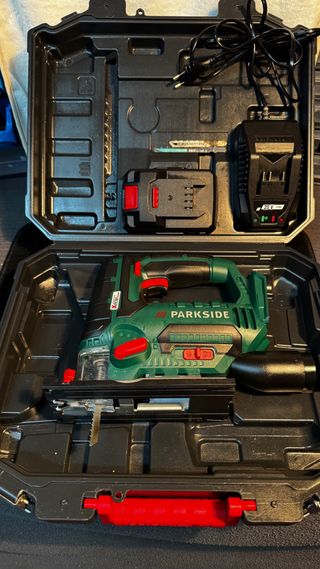 Sierra de calar Parkside con batería