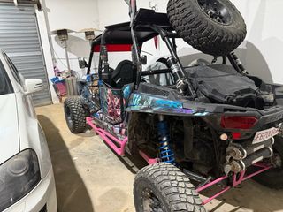 Buggy Polaris RZR 4 1000 Negro/Rosa