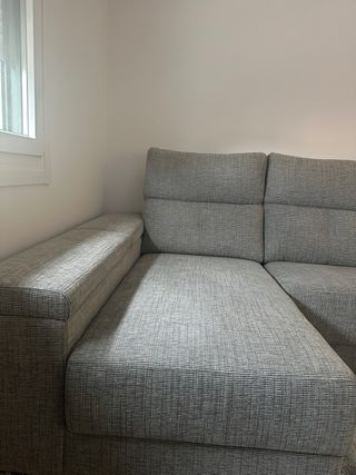 Sofá chaise longue gris tela con espumacion de 55