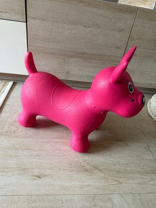 Pelota saltarina perro rosa