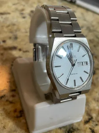 Omega Geneve Automático Día Fecha