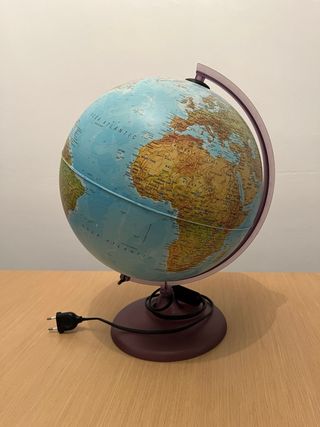 Globo terráqueo lámpara