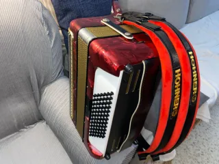 Fisarmonica Hohner Concerto III 72 Bassi