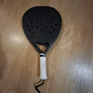 Pala de pádel edición limitada,fibra de carbono