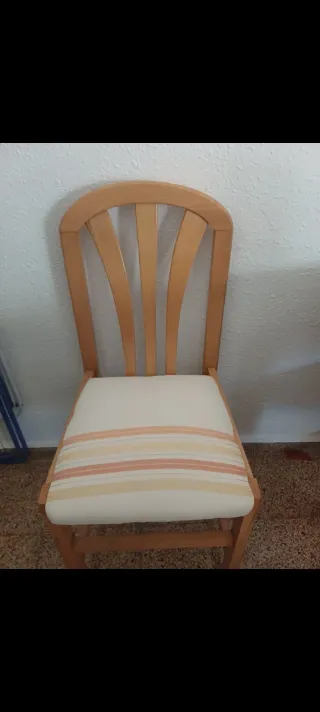 Mesa comedor madera maciza + 5 sillas