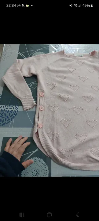 Maglione rosa con cuori