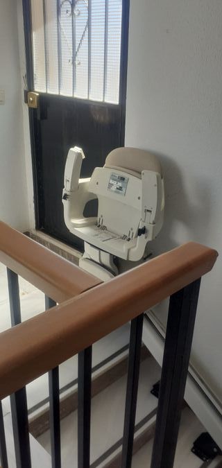 Silla salvaescaleras Vilber 127 kg